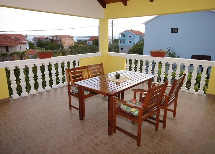 아파트 By The Sea Kraj, Pasman - 6263 트콘